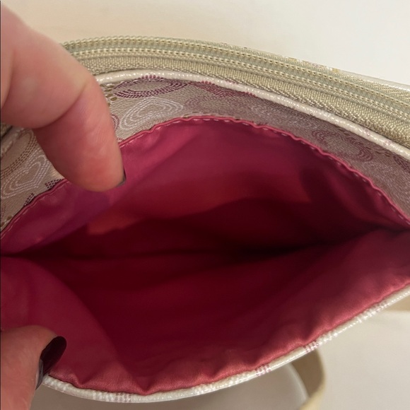 Coach Crossbody Heart Swingpack - Picture 8 of 17